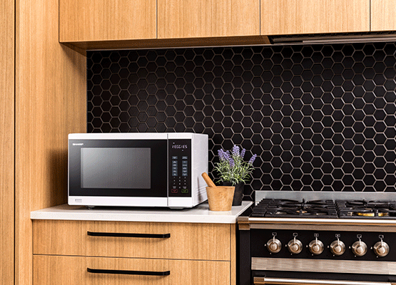34L Midsized 1200W Microwave
