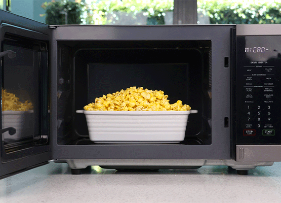 26L Flatbed 900W Microwave